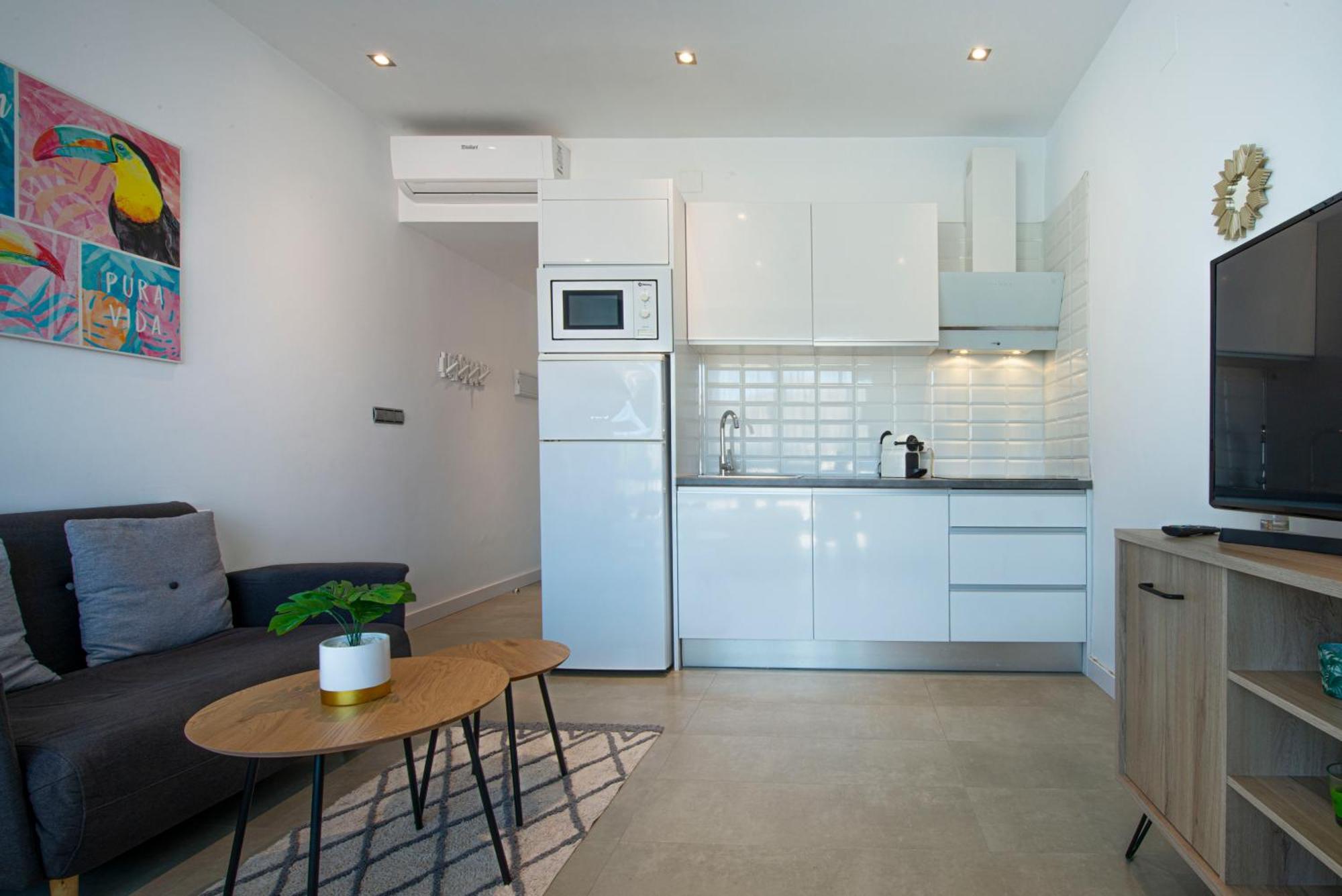 Estudio En Torremolinos Con Piscina Exterior photo